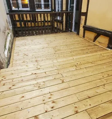 2 Pièces Terrasse Hyper Centre Appartement *